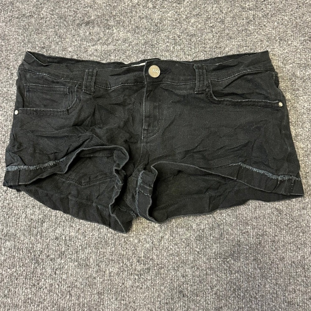 RSQ Malibu Shorts Womens Size 13 Black Denim Low Rise Raw Hem Casual Stretch